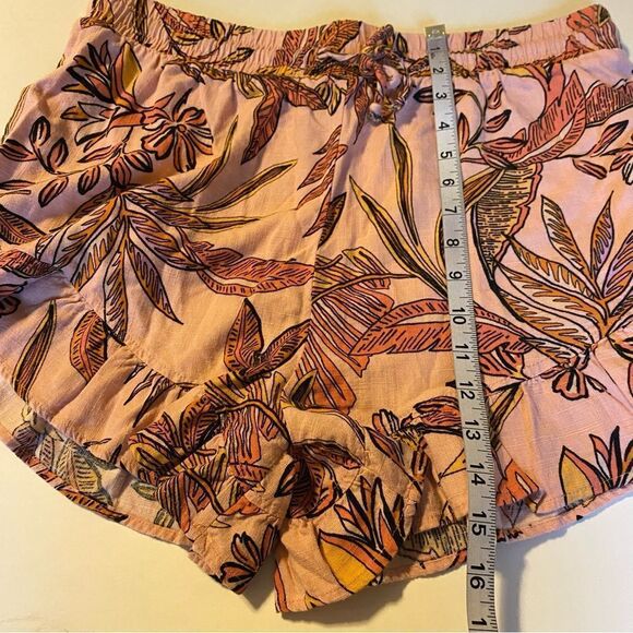 Wild Fable tropical print linen blend hi rise pull on Floral Ruffle Hem Shorts L - Picture 7 of 10